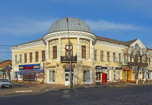 Жилой дом Кожевникова, образец застройки улицы (Мичуринск)