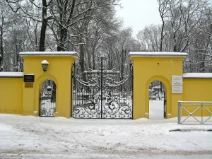 Смоленское лютеранское кладбище