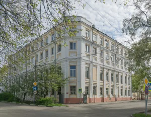 Жилой дом с оградой и воротами (Ярославль)
