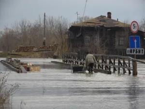 мост через Ирбит (улица Орджоникидзе)