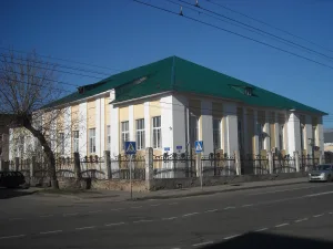 Главный дом усадьбы Жилова. Здание городской поликлиники (Рыбинск)