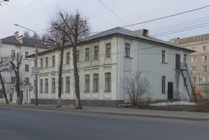 Жилой дом - Ярославский городской сиротский дом Д.А. и А.Н. Друженковых с воротами (Ярославль)