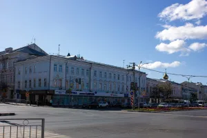 Здание гостиницы Пассаж