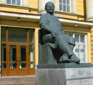 Памятник Владимиру Снегирёву