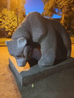 Скульптура «Медведь» (со здания железнодорожного вокзала) (Выборг)
