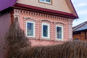 Жилой дом (Каменки)