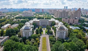 Биолого-почвенный корпус МГУ