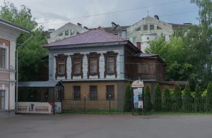 Южный жилой флигель (Ярославль)