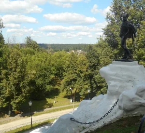 Памятник И.С. Дорохову (Верея)