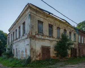 площадь Свободы 28, Жилой дом (Валдай)