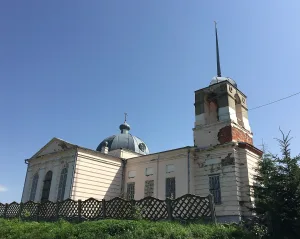 Храм Воскресения Словущего (Долбёнкино)