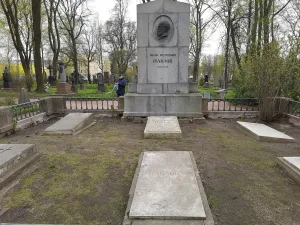 Могила И.П. Павлова (1849-1936), физиолога