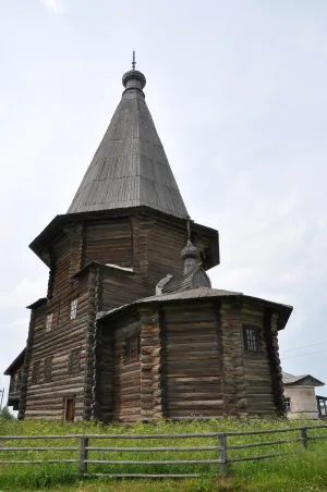Церковь Димитрия Солунского (Верхняя Уфтюга)