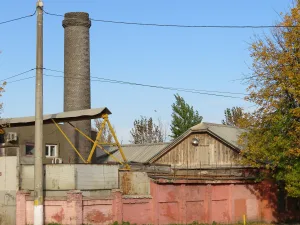 Здание Шамотного завода с трубой (Подольск)