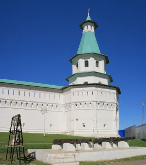 Дамасская башня (Истра)
