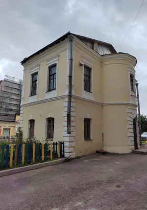 Жилой дворовый корпус