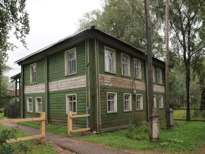 Административное здание (контора) (Яренск)