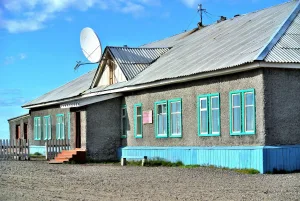 Ванкаремская школа - памятник Челюскинской эпопеи (Ванкарем)