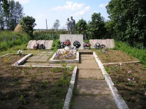 Братская могила советских воинов, погибших в борьбе с фашистами (Выбор)