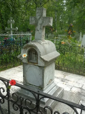 Могила Петра Павловича Ершова (1792-1869) (Тобольск)