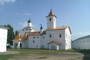 Трапезный корпус с церковью Покрова Пресвятой Богородицы (Старая Слобода)