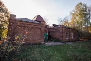 Шмидтовское училище, в котором в 1905-1906 гг. занимались под руководством М.В. Фрунзе члены партии (Шуя)