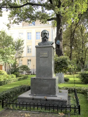 Памятник Ф.Ф. Эрисману (Хамовники)