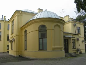 Секционная с часовней