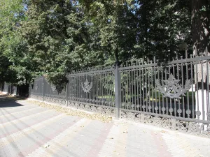 Ограда Первомайского сада