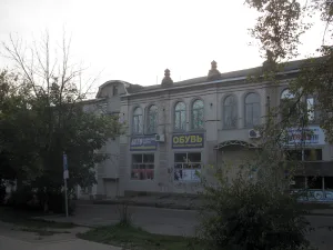 Дом жилой с магазином (Кимры)