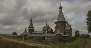 Кладбищенская ограда со Святыми воротами (Филипповская)