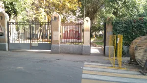 Ограда с воротами (Басманный)