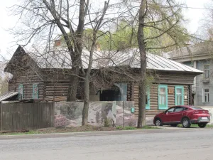 Жилой дом (Гусева)