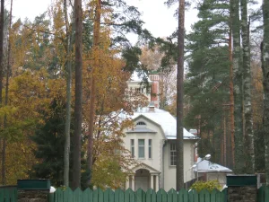 Жилой дом (Комарово)