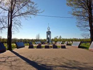Братское кладбище советских воинов, погибших в борьбе с фашистами (Мясной Бор)