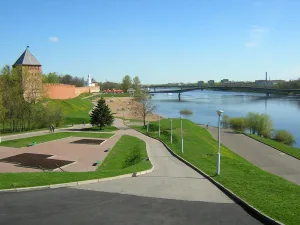 Бастионы «Малого земляного города» (Веселая и Екатерининская горки) — остатки второго оборонительного пояса древнего Новгорода