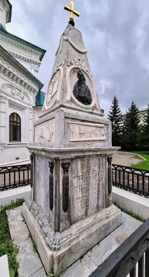 Могила Г. И. Шелихова