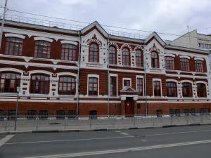 Здание, где находился самарский ВХУТЕМАС, в котором работали художники С. Я. Адливакин, Н. Н. Попов, Г. Г. Ряжский