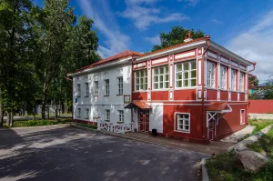 Дом Капорулина (Белозерск)