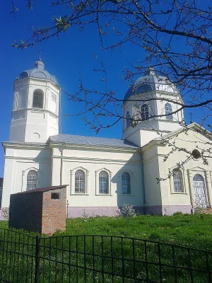 Церковь Сурб Аствацацин (Большие Салы)
