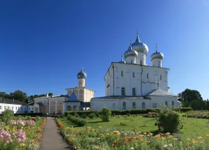 Сад пейзажной планировки (Хутынь)