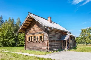 Изба К.А. Утенковой из д. Устье-Кировское Пестовского района (Великий Новгород)