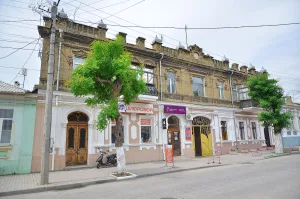 Pionerskaya Street, 19 (Yevpatoria)