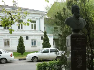 Дом семьи Платовых, где в 1861-1893 гг. жил академик пейзажной живописи Л.Х. Фрикке (Новочеркасск)