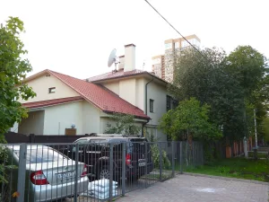 улица Саврасова 9