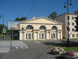 Флигель у оранжереи (гауптвахта), экзерциргауз