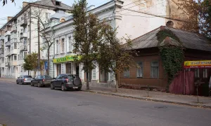 Дом с магазином (мастерская И. Р. Комарова) (Калуга)