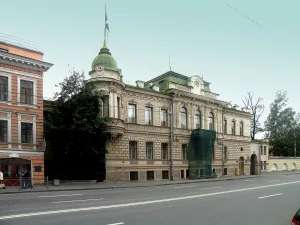 Особняк Н.К. Вадбольской (с палисадником в металлической ограде)