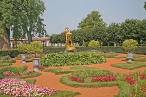 Монплезирский сад