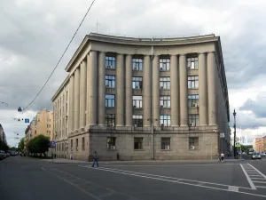 Здание Академии легкой промышленности